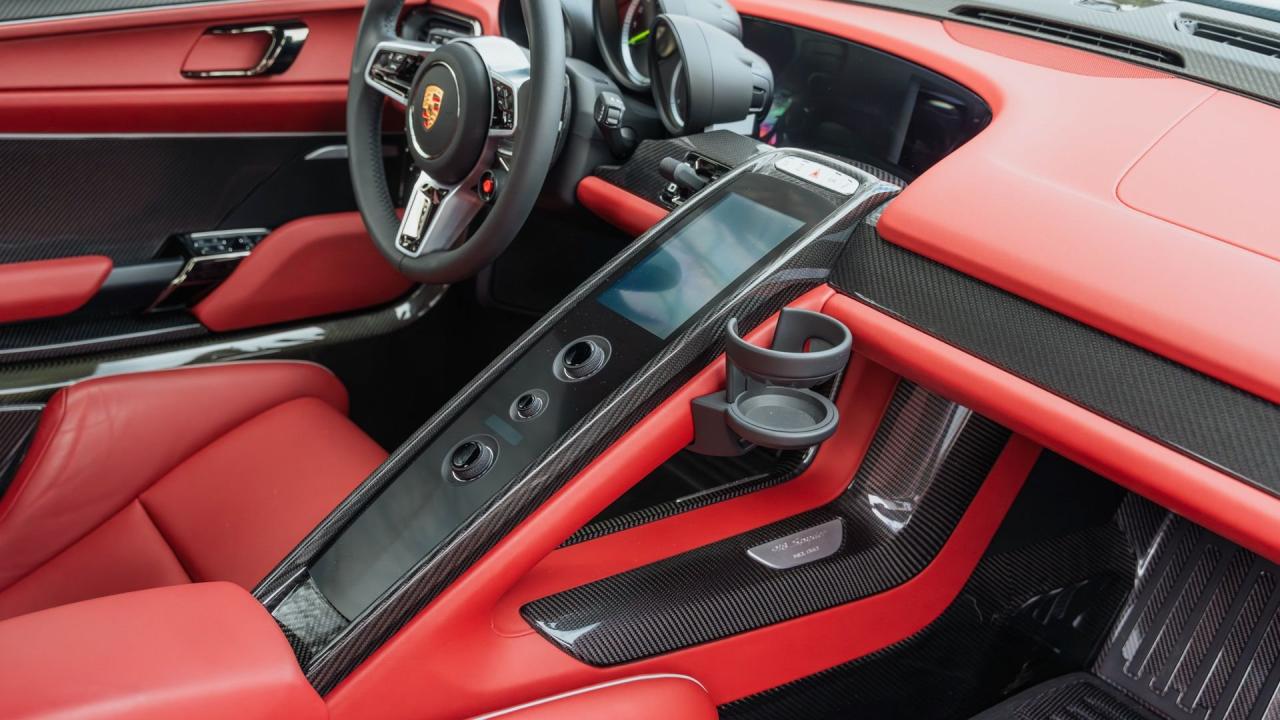 2015 Porsche 918 Spyder