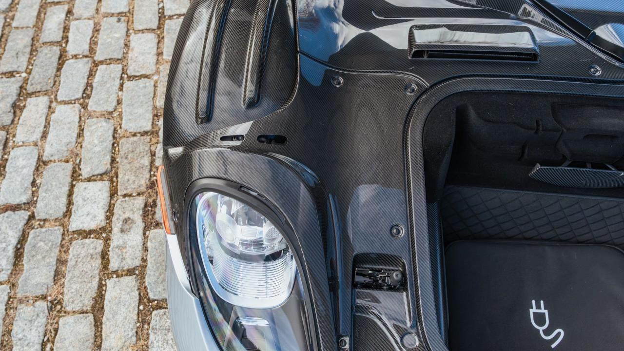 2015 Porsche 918 Spyder