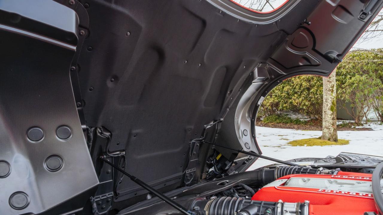 2021 Ferrari Monza SP2