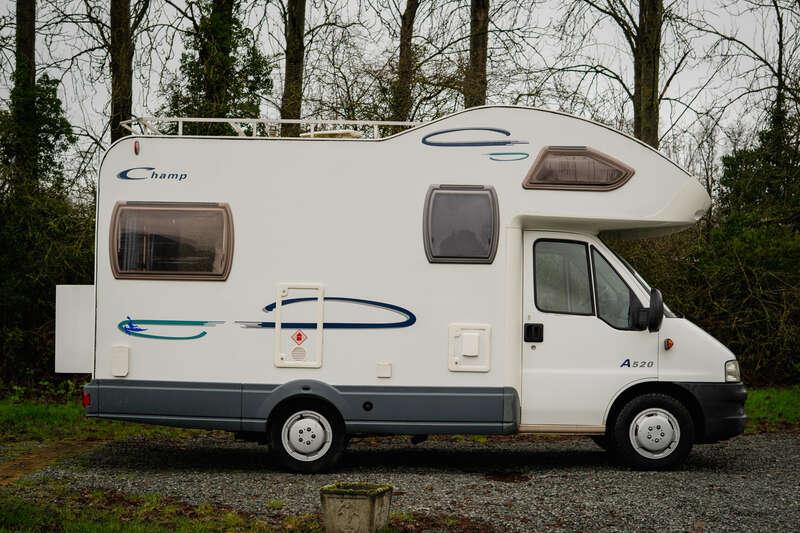 2005 Fiat DUCATO LUNAR CHAMP 4 BERTH MOTORCARAVAN