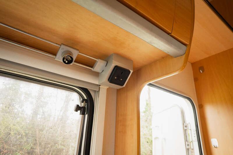 2005 Fiat DUCATO LUNAR CHAMP 4 BERTH MOTORCARAVAN