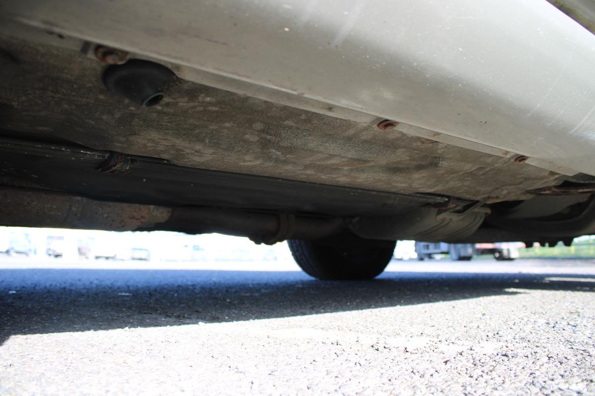 1988 Mercedes - Benz 300 SE AUTO