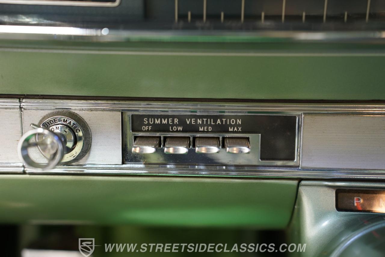 1962 Oldsmobile 98 Holiday Hardtop