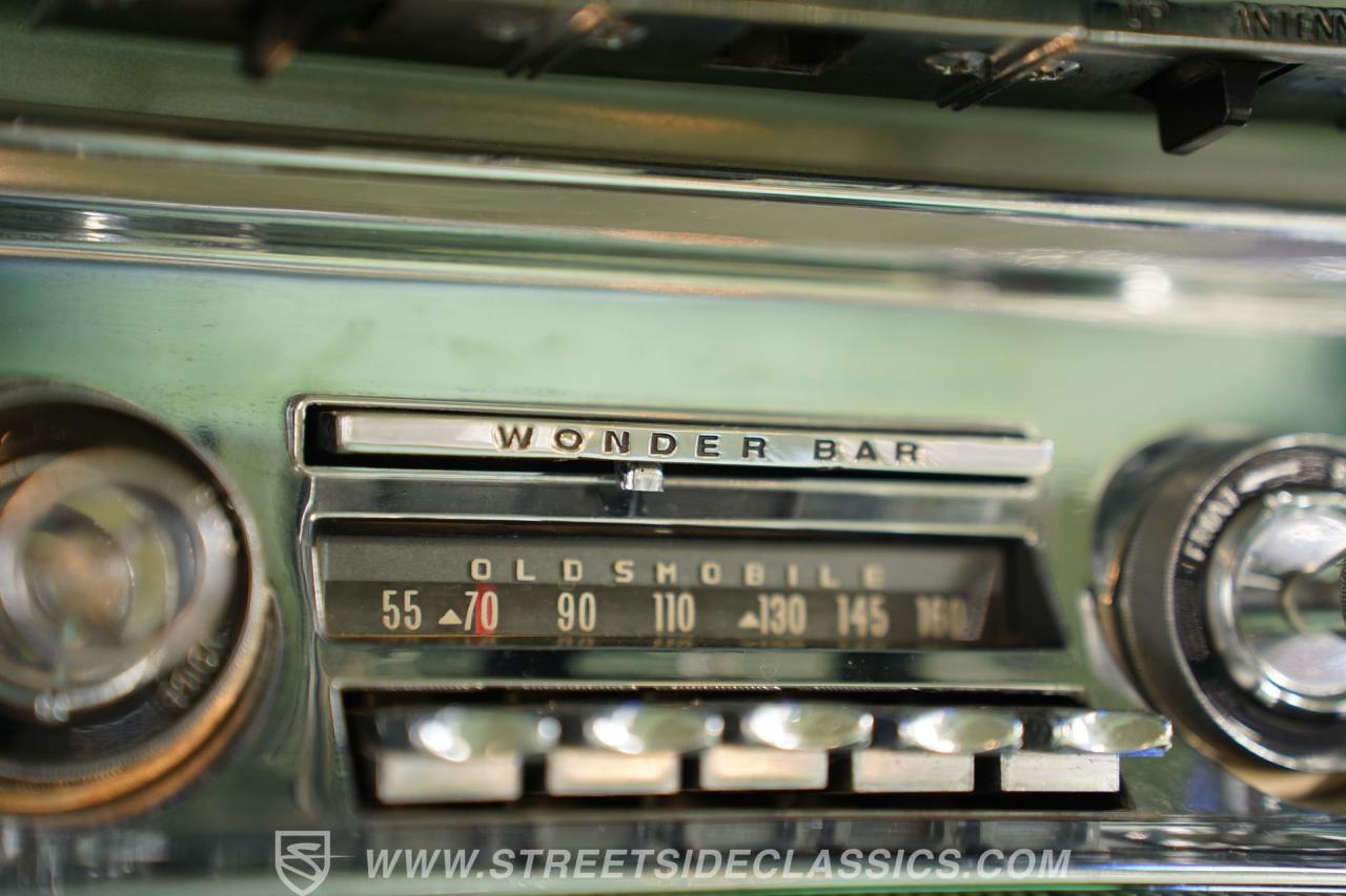 1962 Oldsmobile 98 Holiday Hardtop