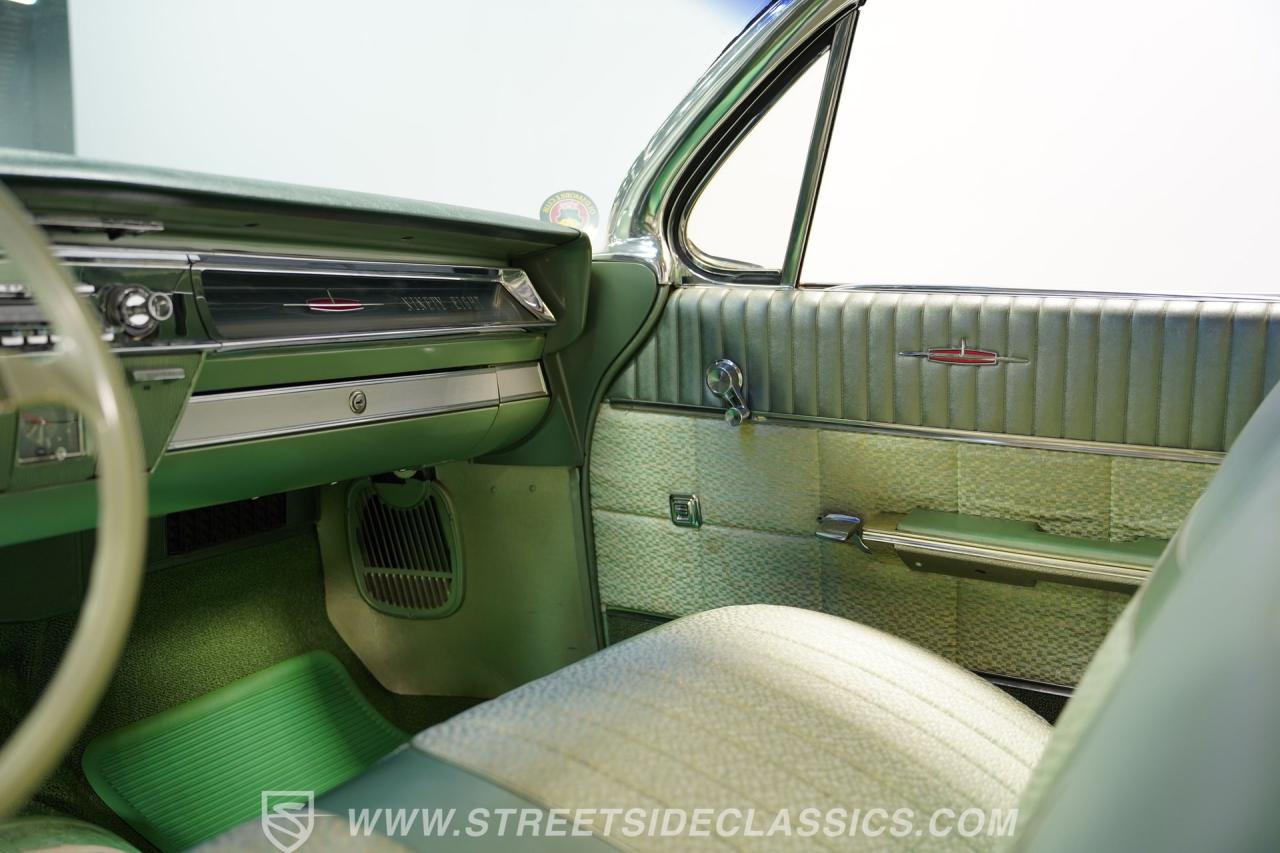 1962 Oldsmobile 98 Holiday Hardtop