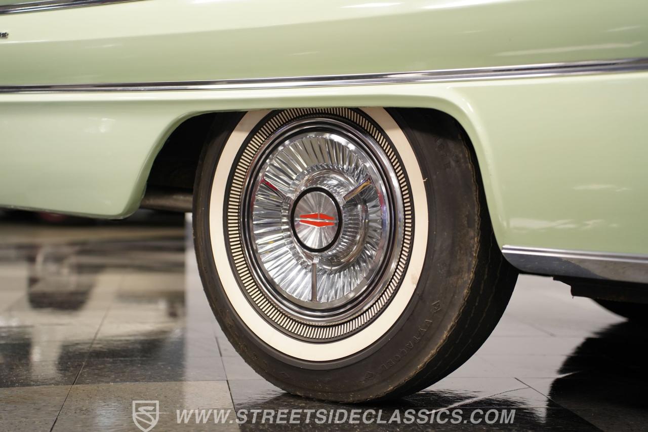 1962 Oldsmobile 98 Holiday Hardtop