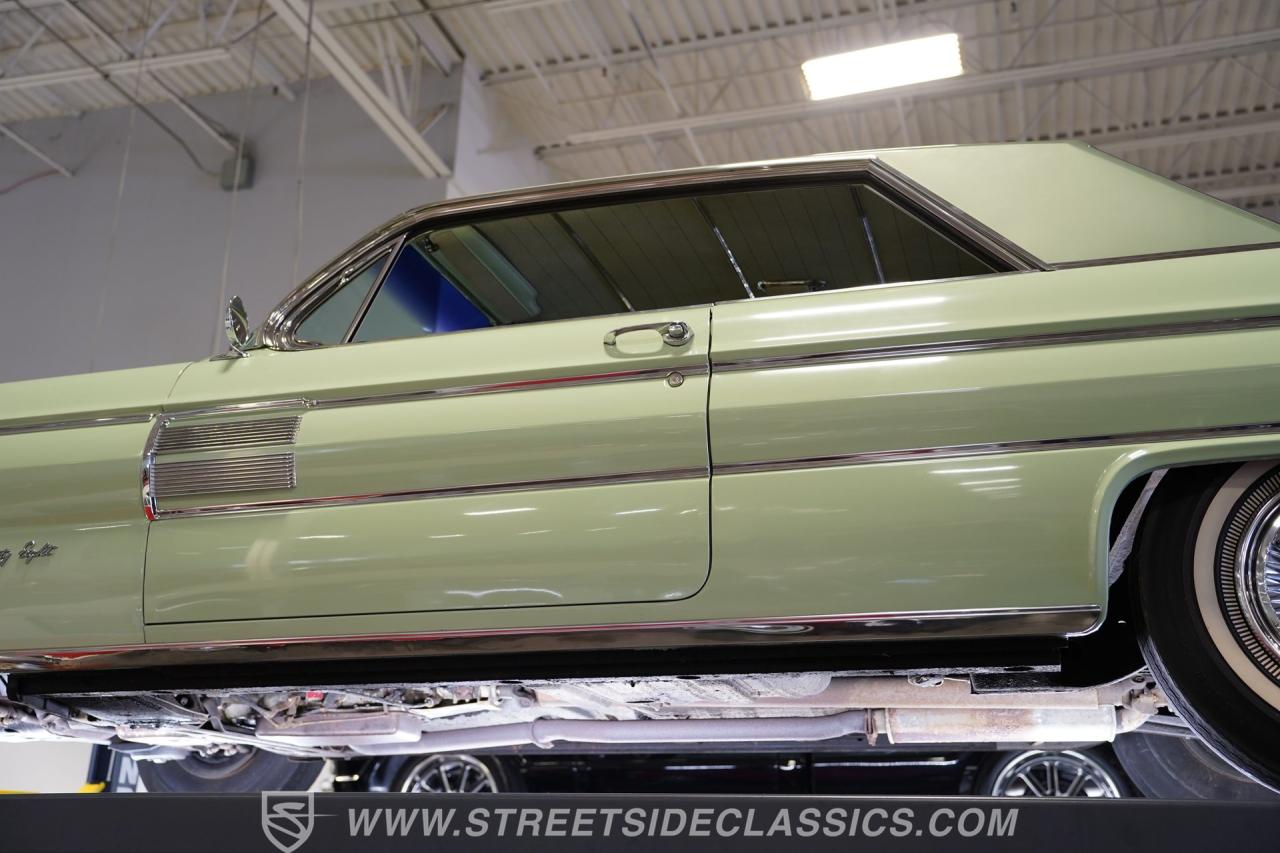 1962 Oldsmobile 98 Holiday Hardtop