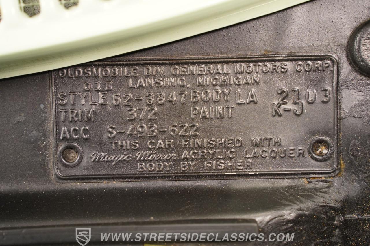 1962 Oldsmobile 98 Holiday Hardtop