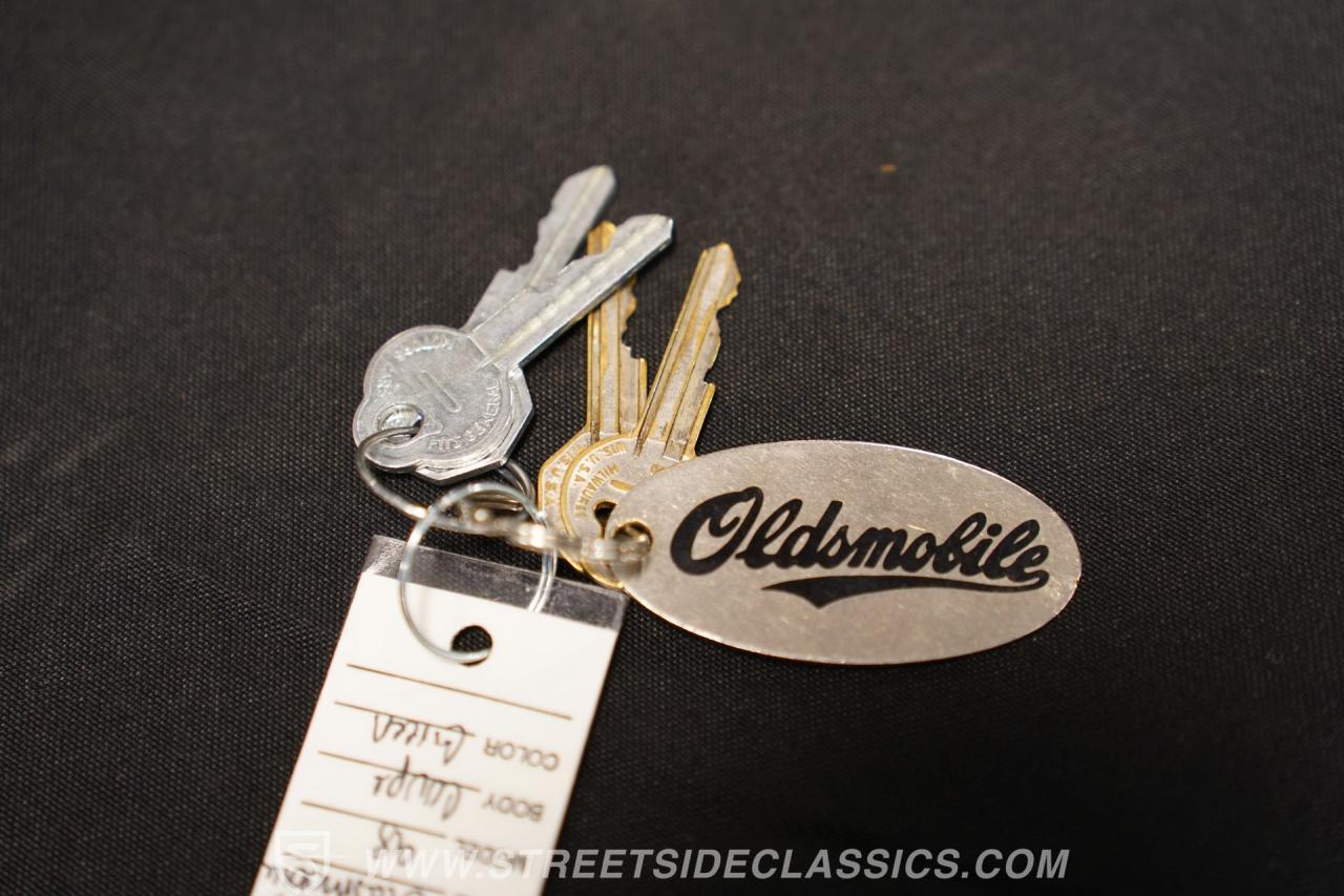 1962 Oldsmobile 98 Holiday Hardtop