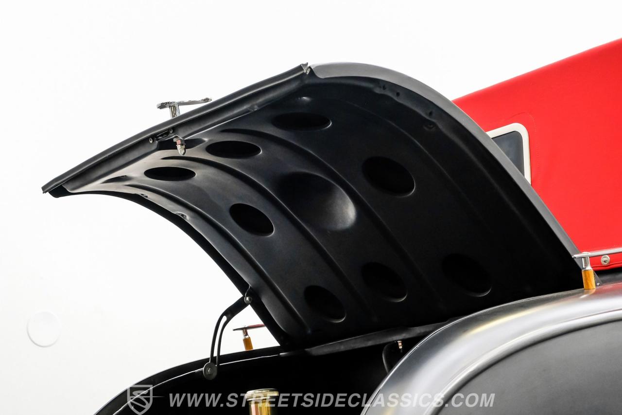 1928 Ford Model A Roadster