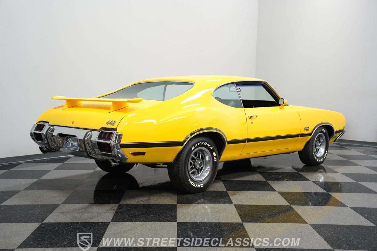 1972 Oldsmobile Cutlass 442 Tribute