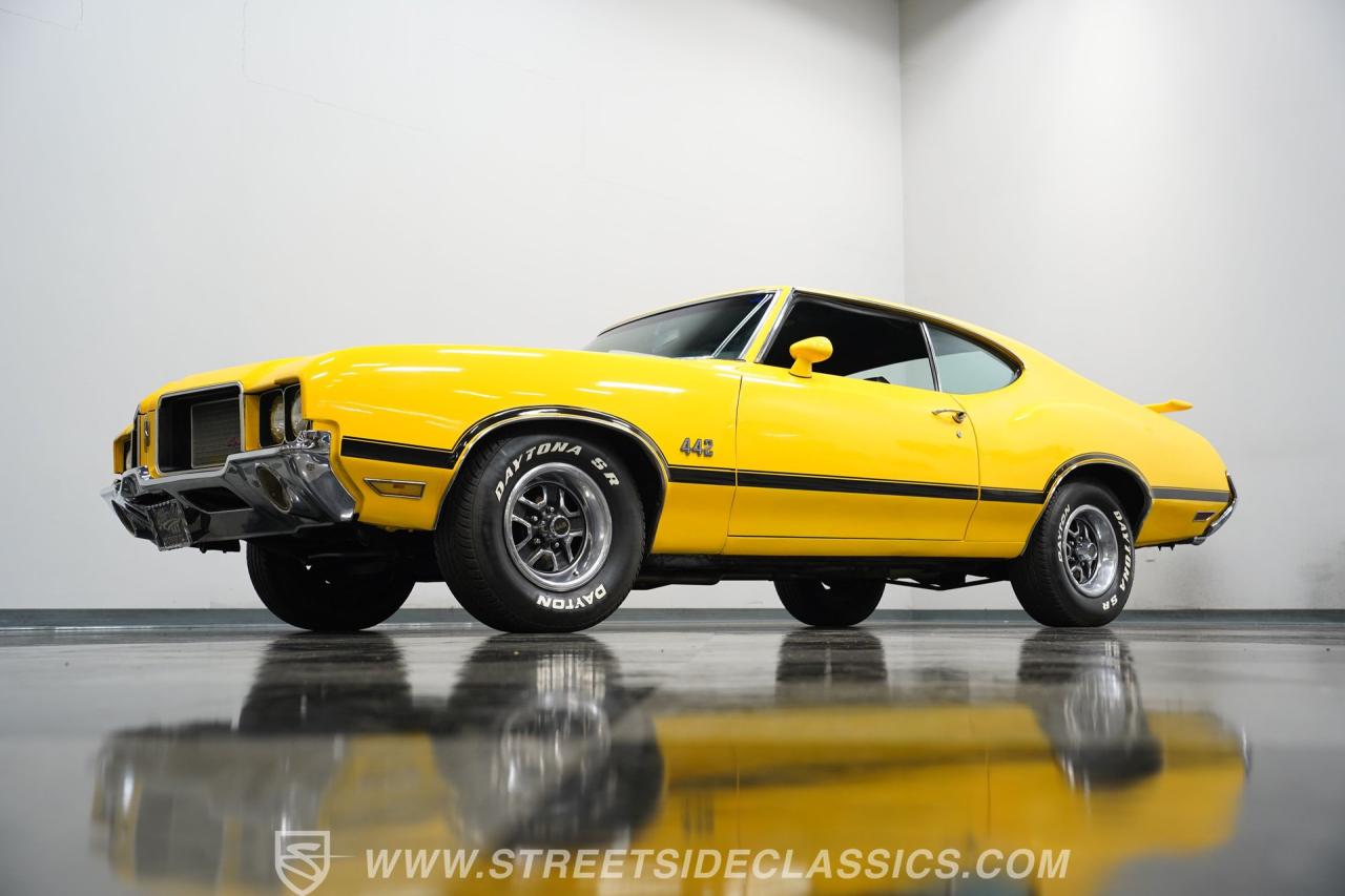 1972 Oldsmobile Cutlass 442 Tribute