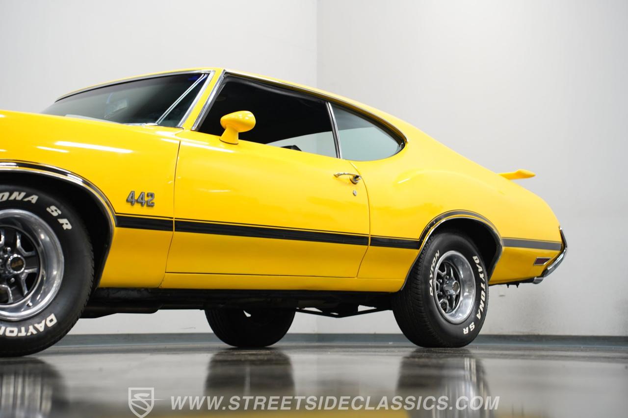 1972 Oldsmobile Cutlass 442 Tribute