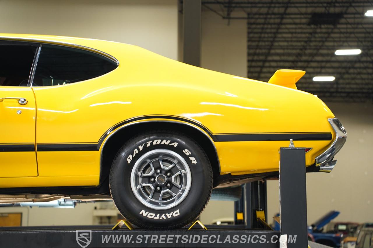 1972 Oldsmobile Cutlass 442 Tribute