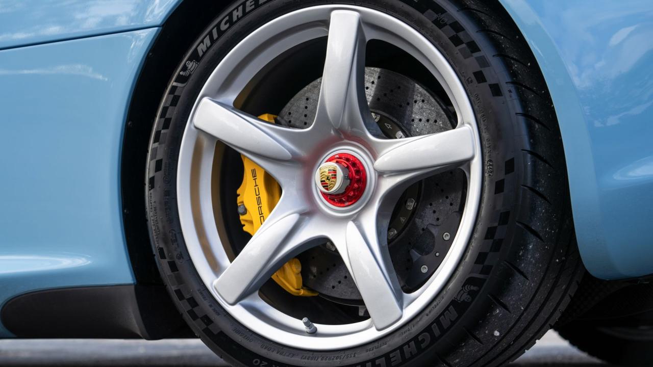 2005 Porsche Carrera GT