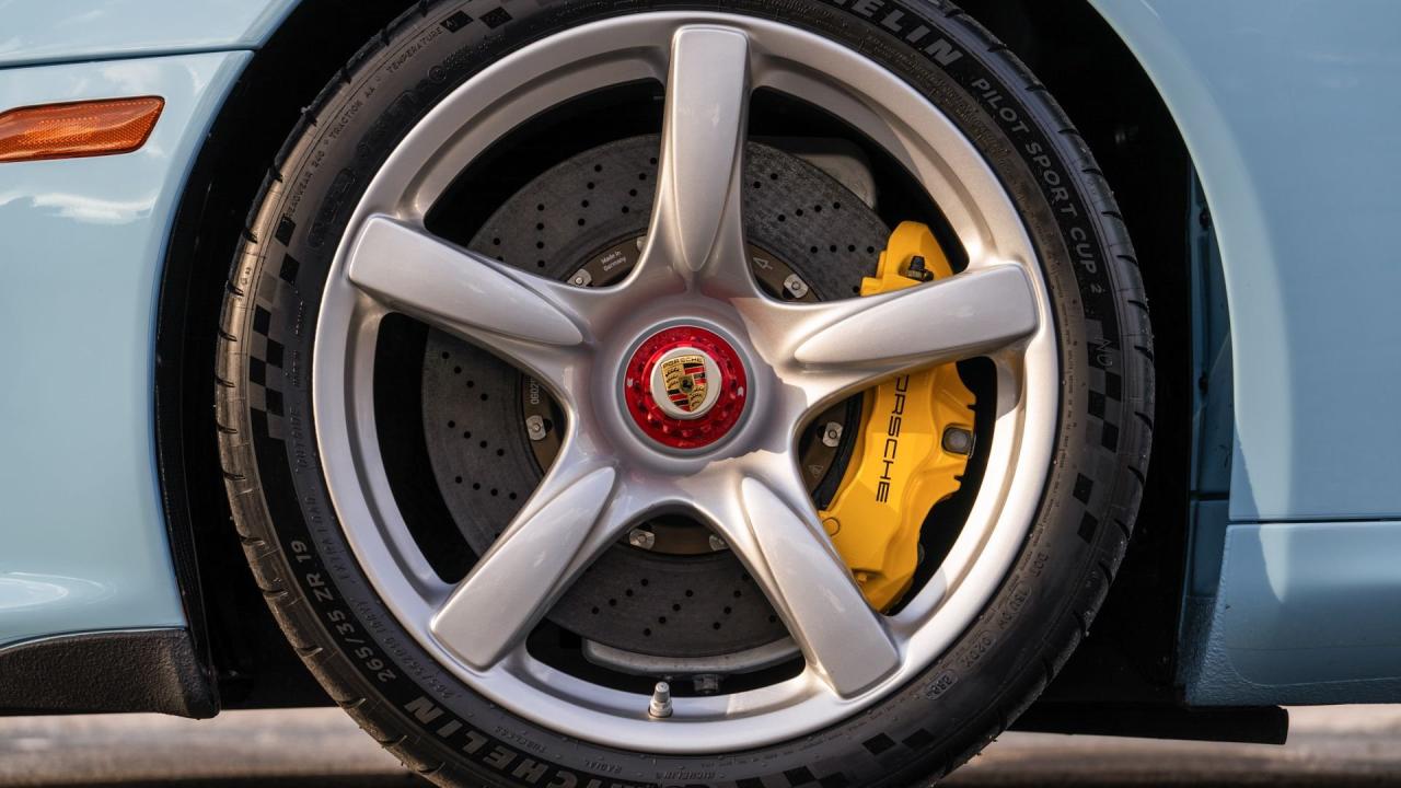 2005 Porsche Carrera GT