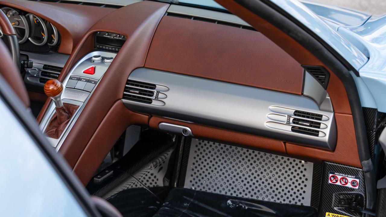 2005 Porsche Carrera GT