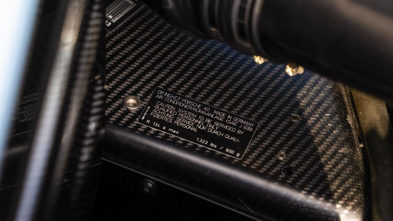 2005 Porsche Carrera GT