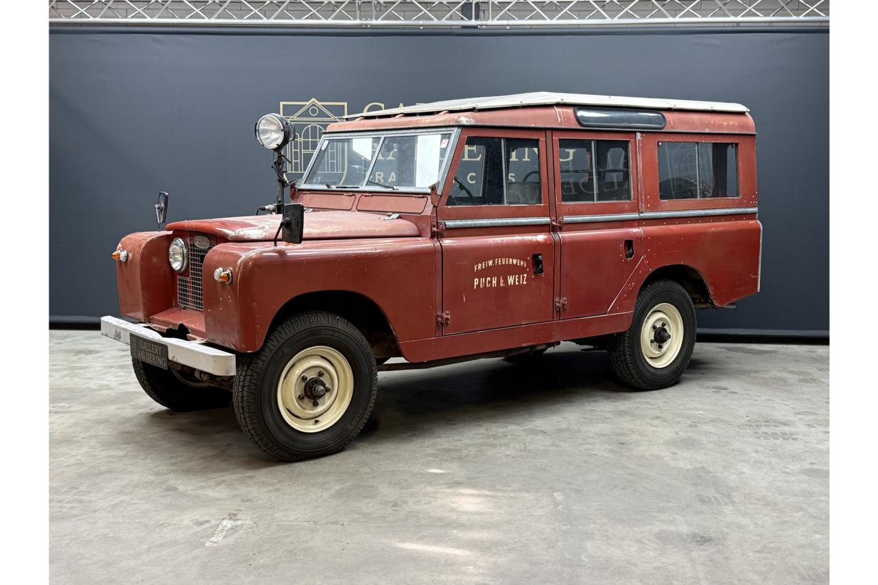 1962 Land Rover 109 Series IIA &ldquo;Feuerwehr Mannschaftswagen&rdquo;