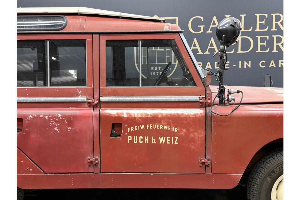 1962 Land Rover 109 Series IIA &ldquo;Feuerwehr Mannschaftswagen&rdquo;