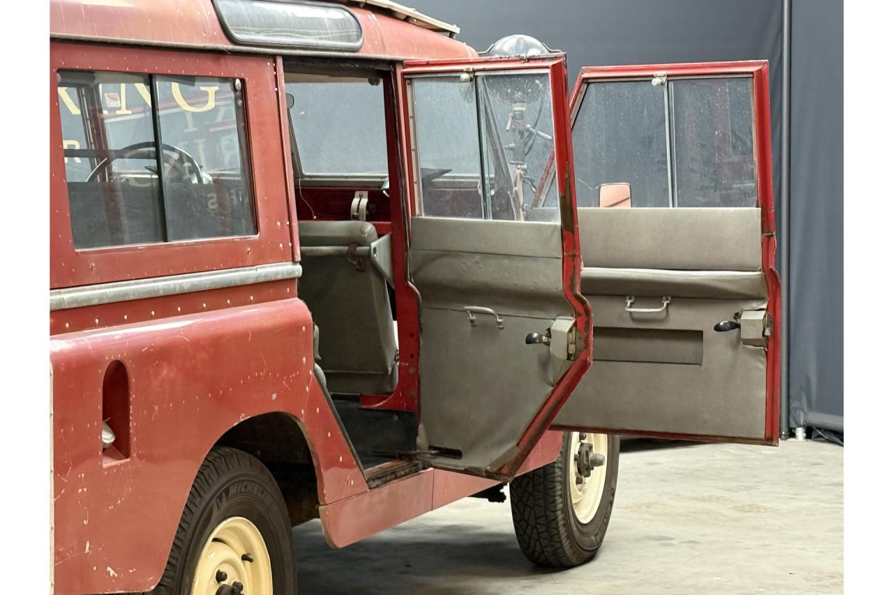 1962 Land Rover 109 Series IIA &ldquo;Feuerwehr Mannschaftswagen&rdquo;