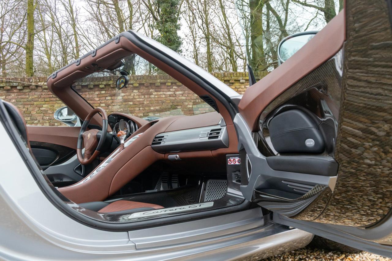 2005 Porsche Carrera GT &ldquo;The road-going race car&rdquo;