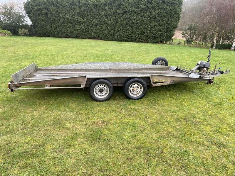 2000 BATESON TRAILER