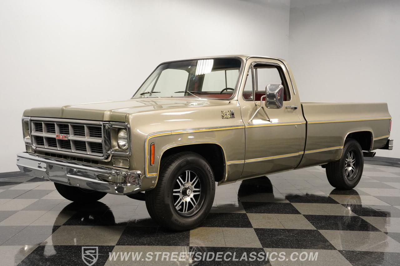 1977 GMC C1500 Royal Sierra