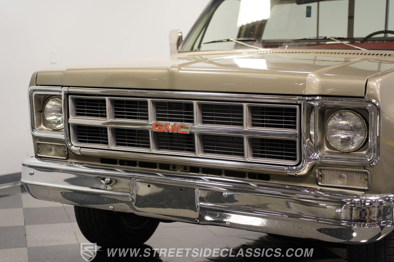 1977 GMC C1500 Royal Sierra