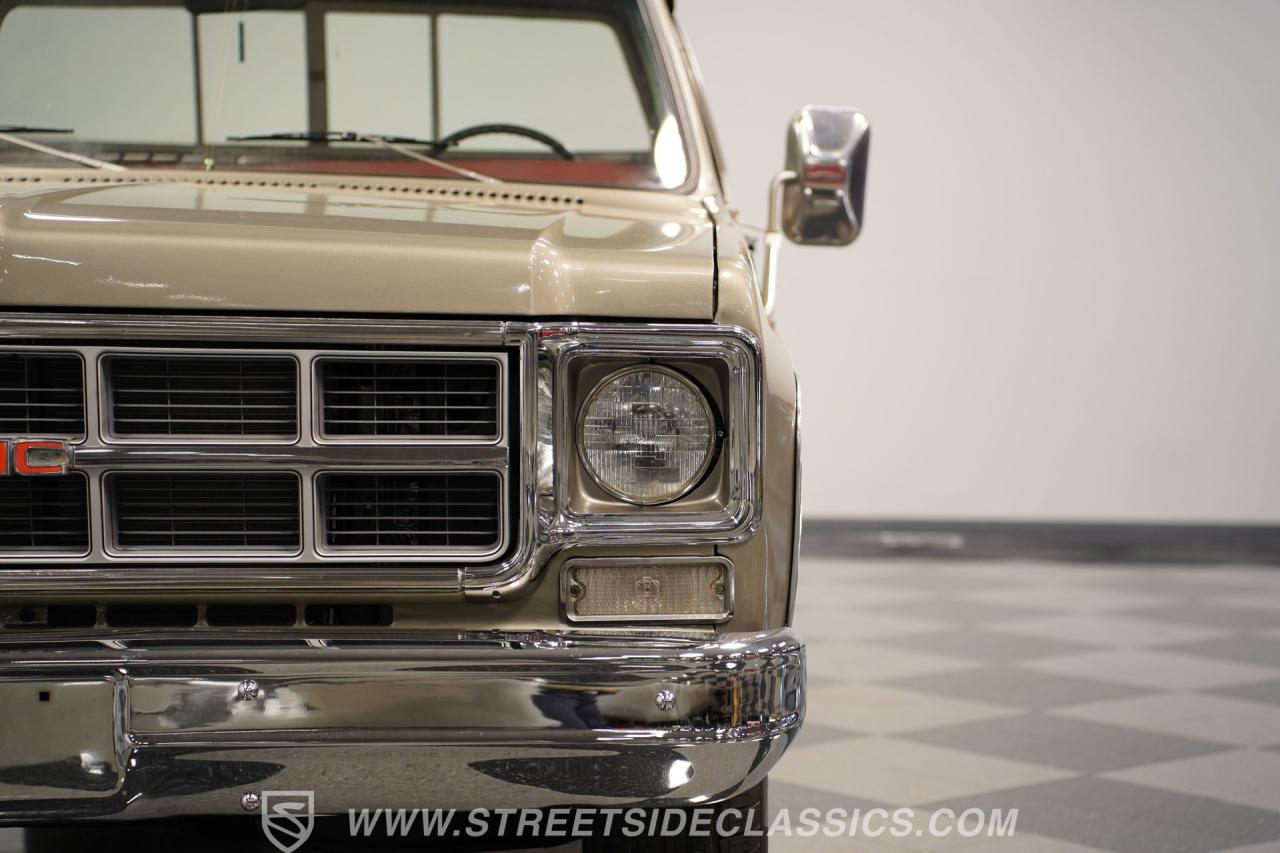 1977 GMC C1500 Royal Sierra