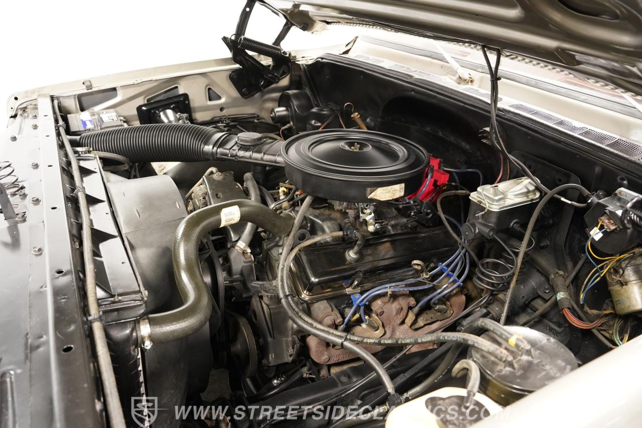 1977 GMC C1500 Royal Sierra