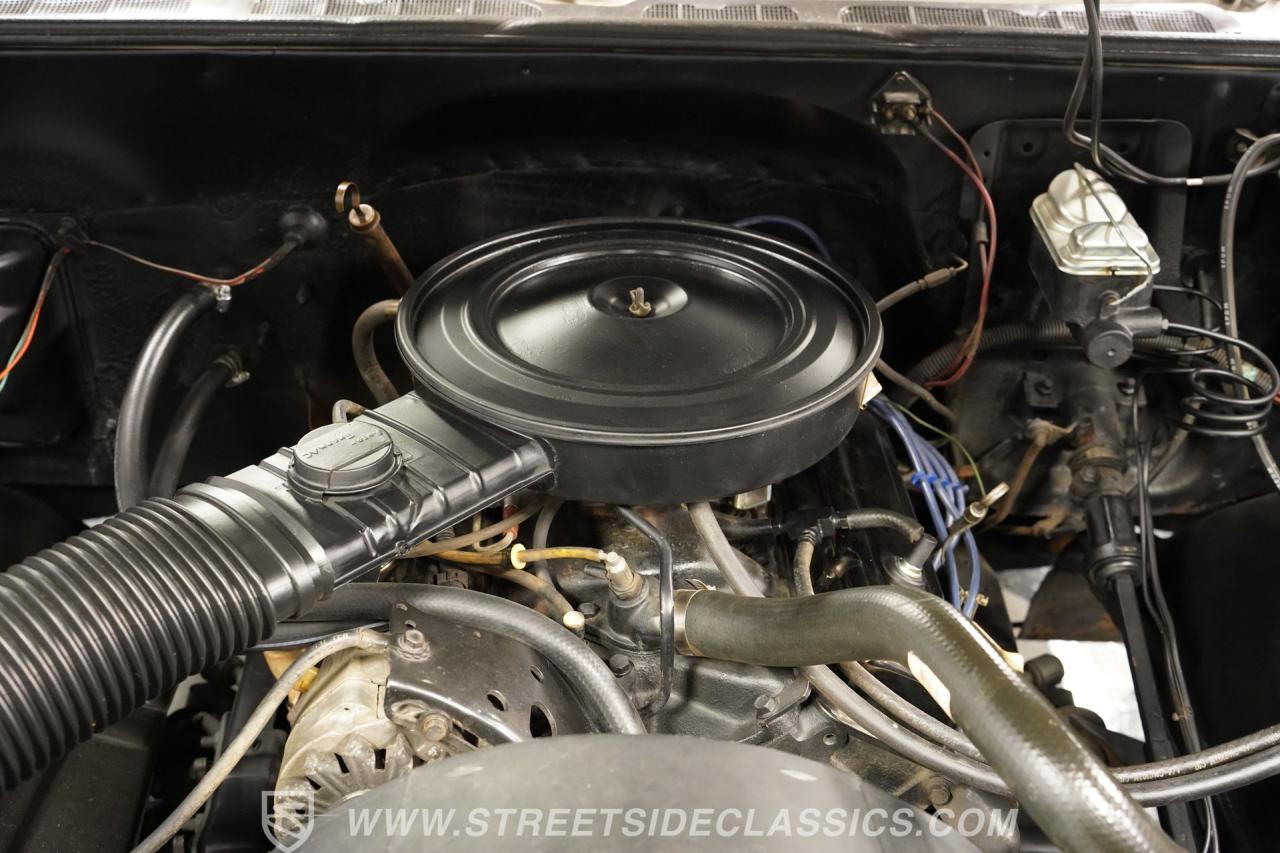 1977 GMC C1500 Royal Sierra