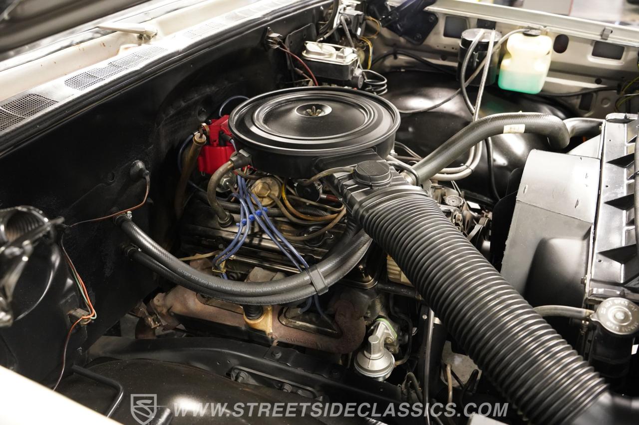 1977 GMC C1500 Royal Sierra