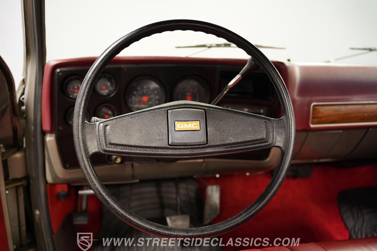 1977 GMC C1500 Royal Sierra