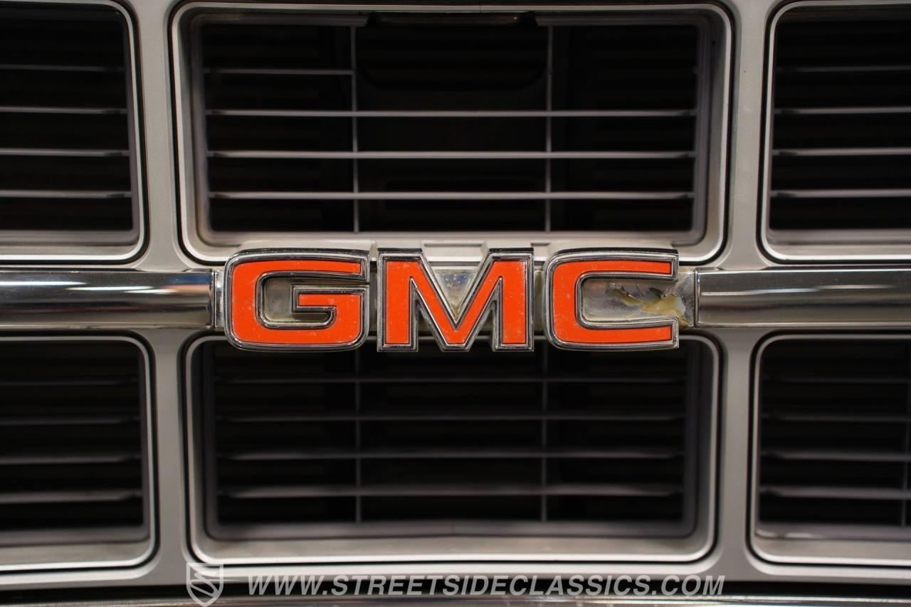 1977 GMC C1500 Royal Sierra