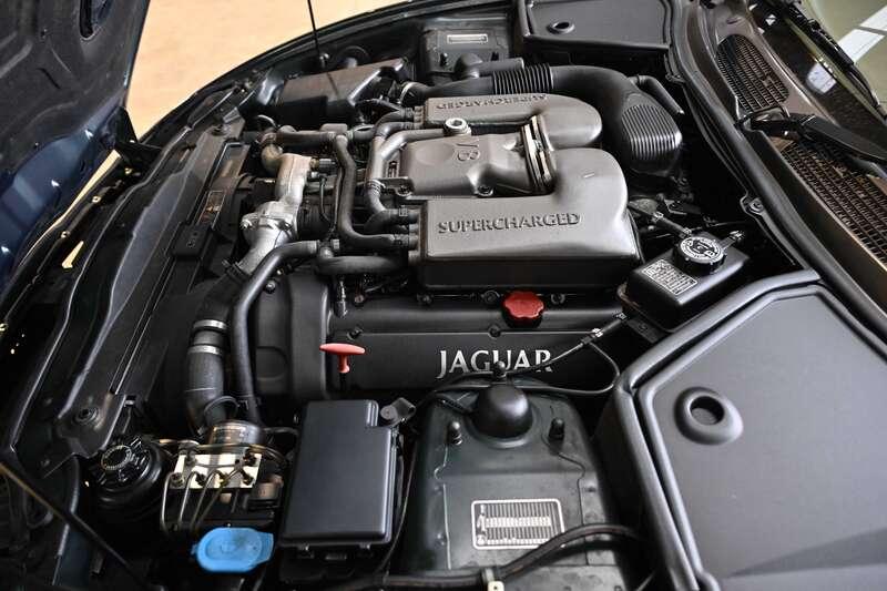 2001 Jaguar XKR