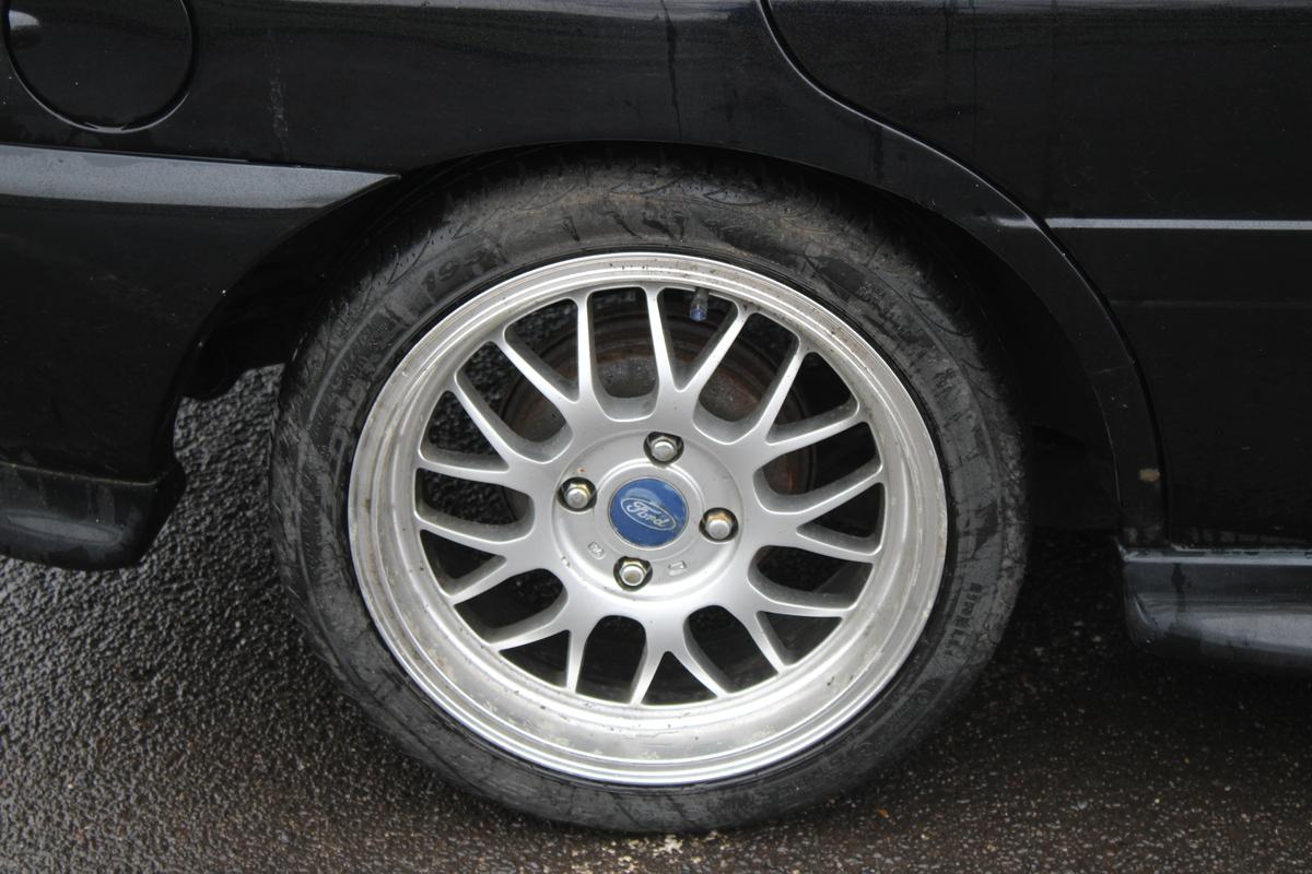 2000 Ford ESCORT FINESSE