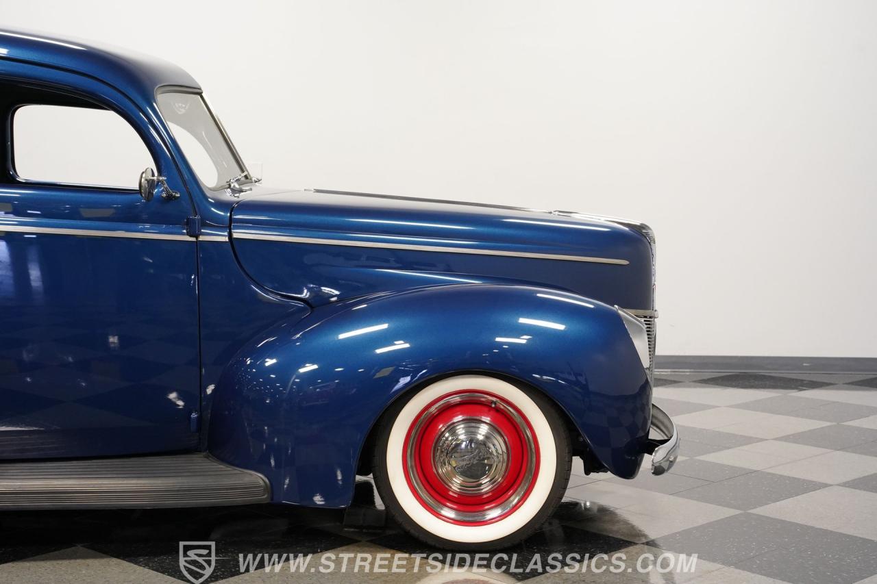 1940 Ford Deluxe Tudor Sedan