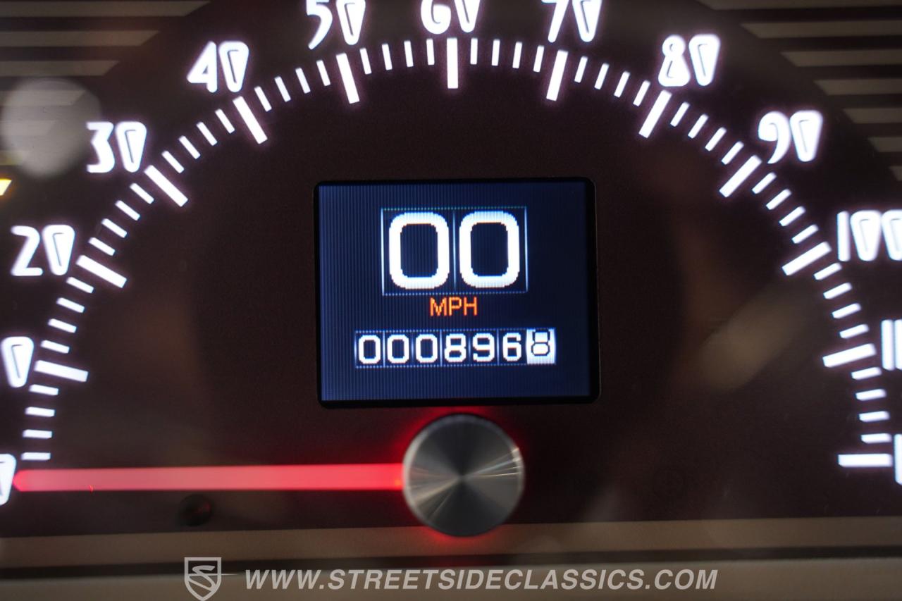 1940 Ford Deluxe Tudor Sedan