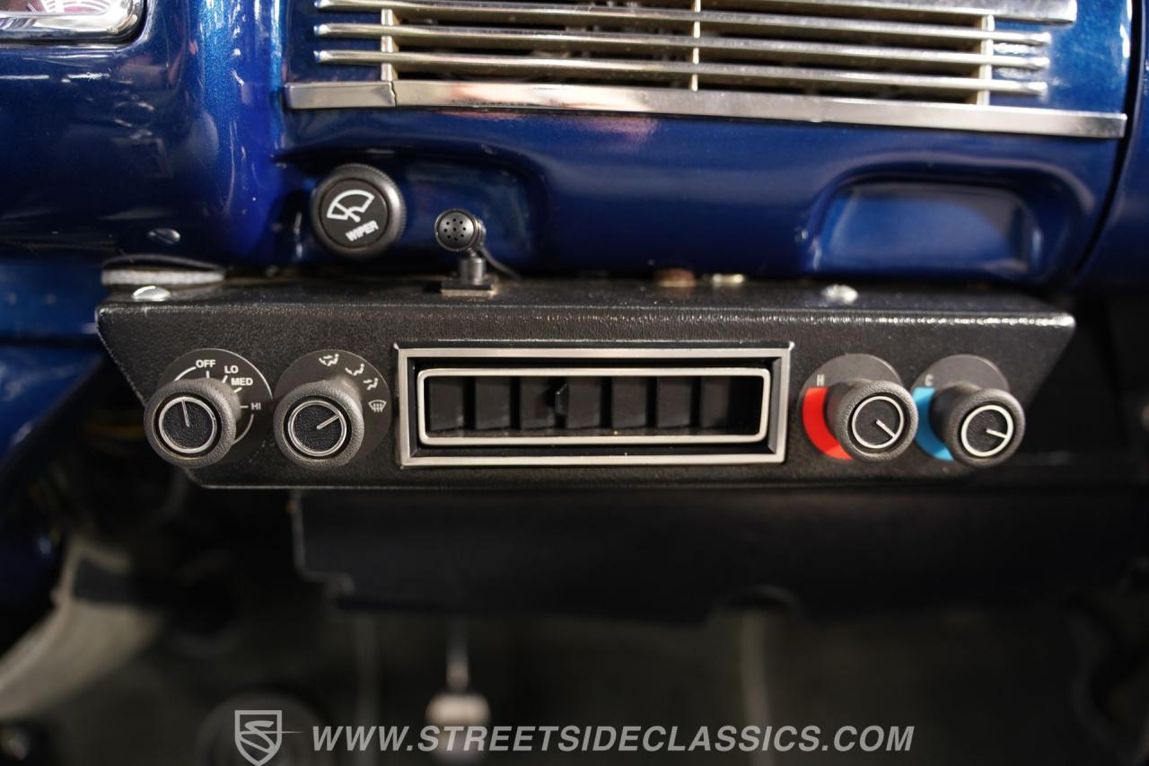 1940 Ford Deluxe Tudor Sedan