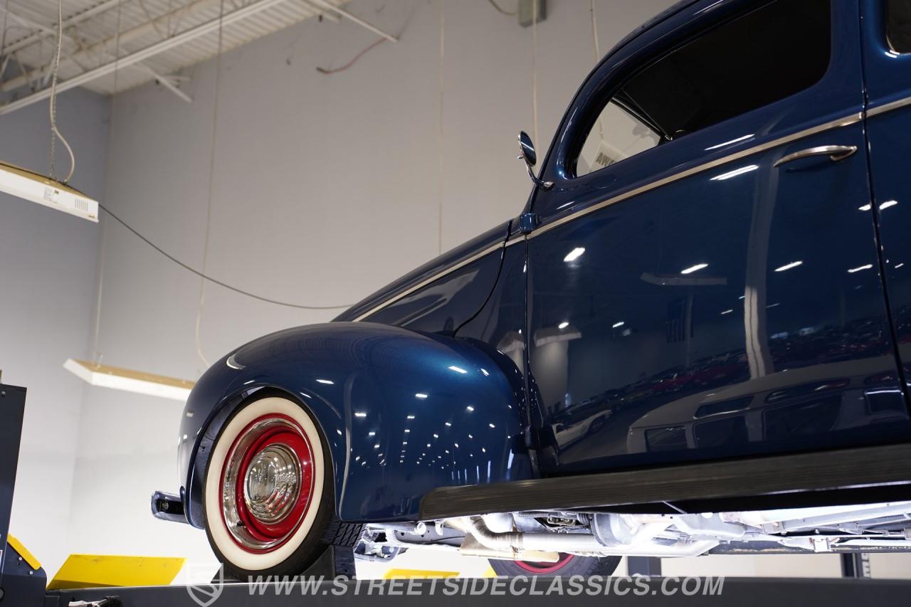 1940 Ford Deluxe Tudor Sedan