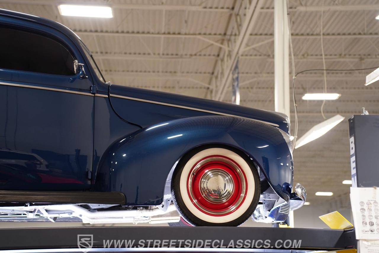 1940 Ford Deluxe Tudor Sedan