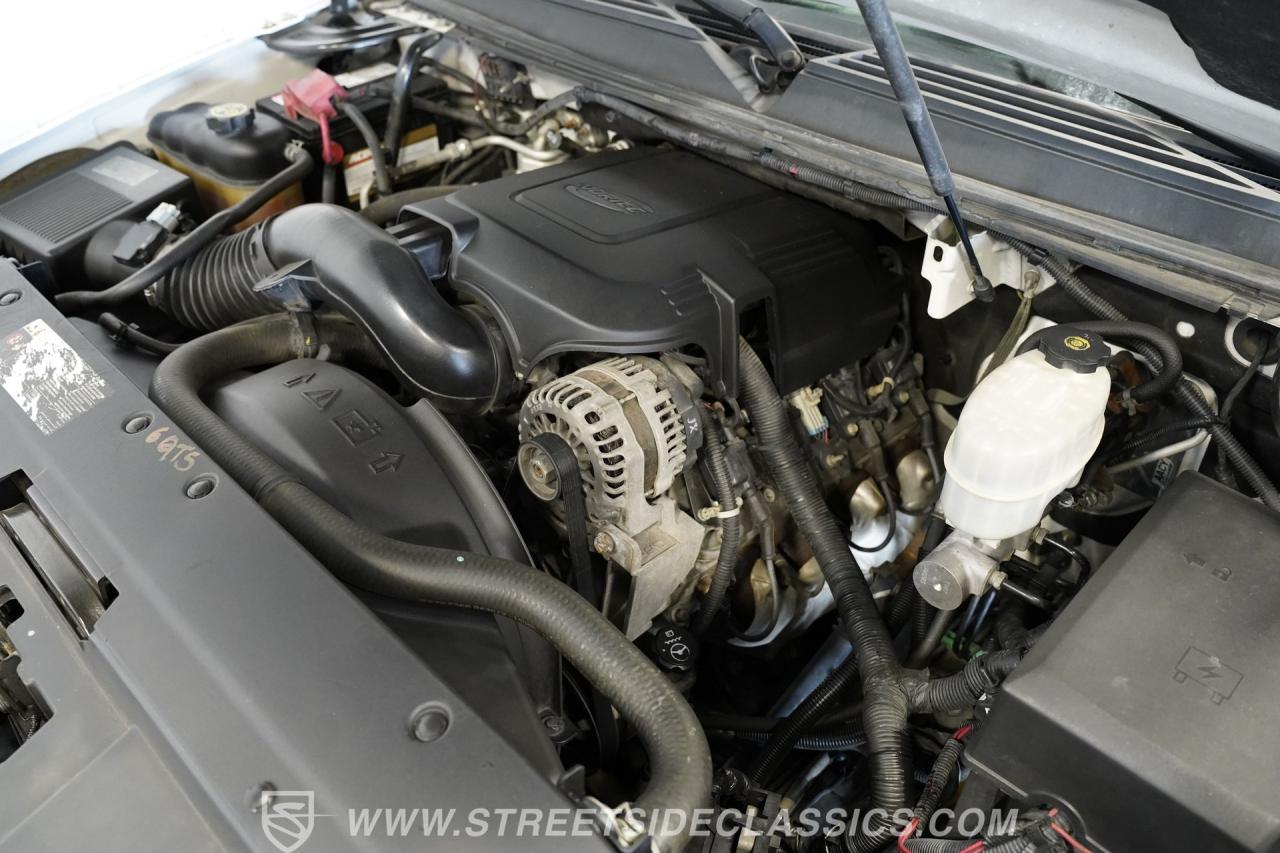 2012 Chevrolet Suburban 2500 4X4