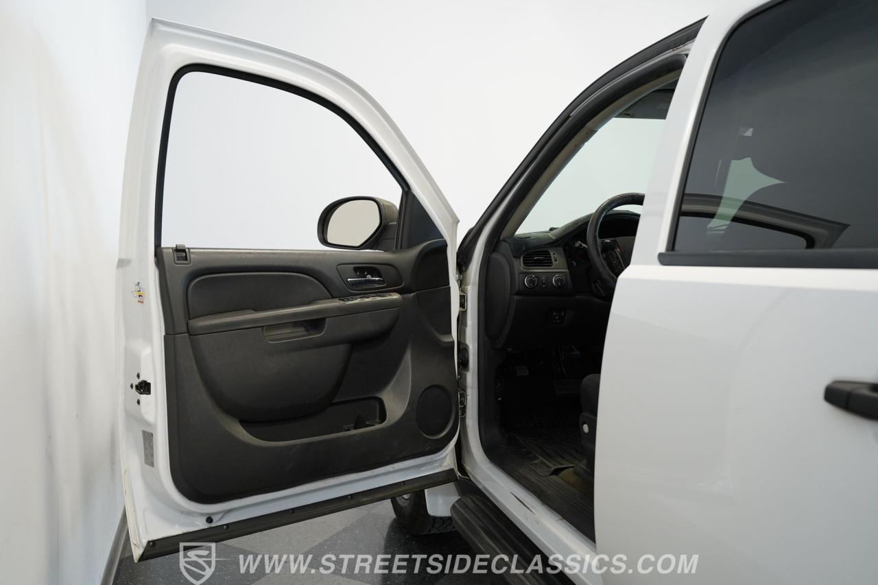 2012 Chevrolet Suburban 2500 4X4