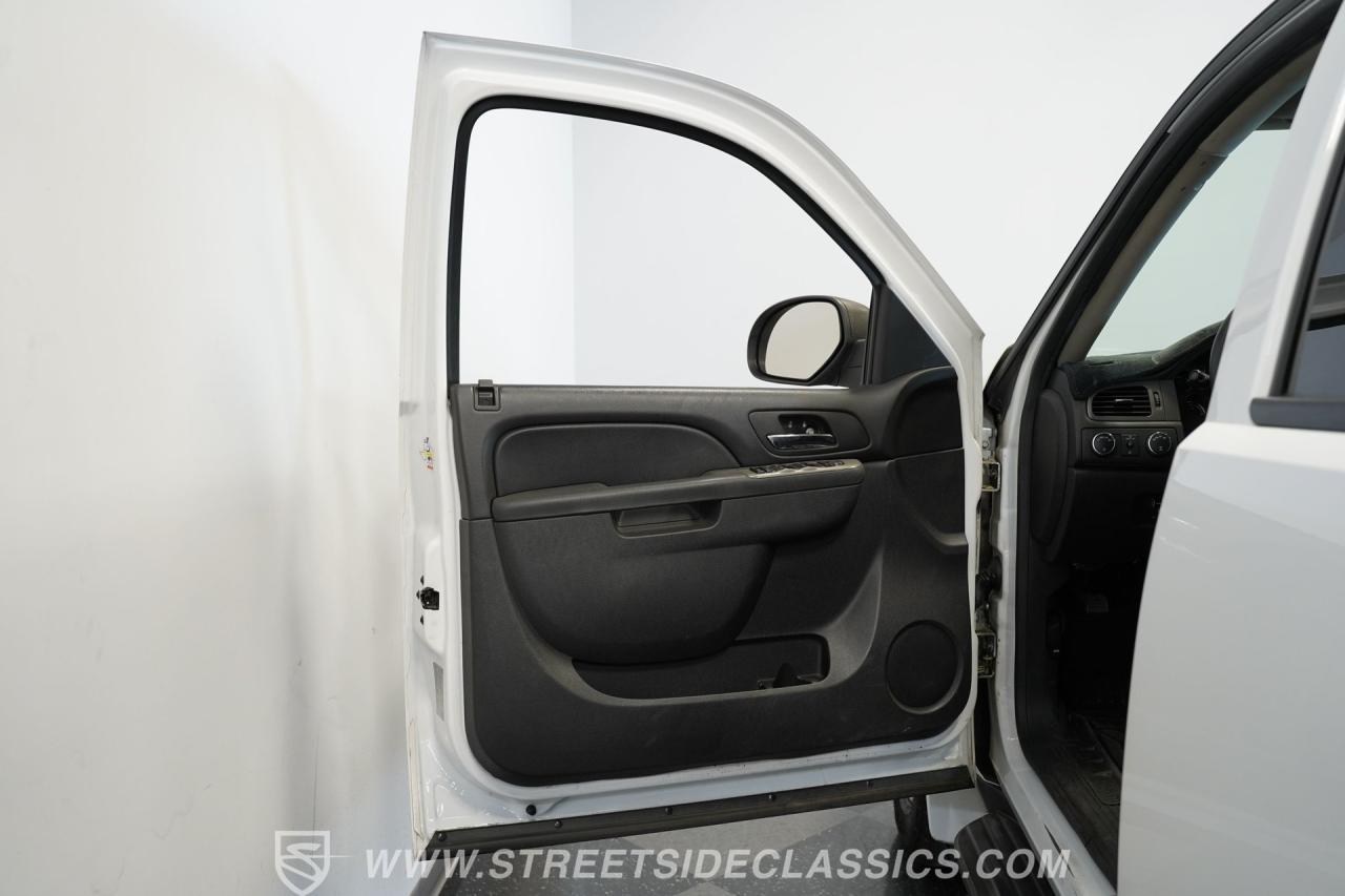 2012 Chevrolet Suburban 2500 4X4