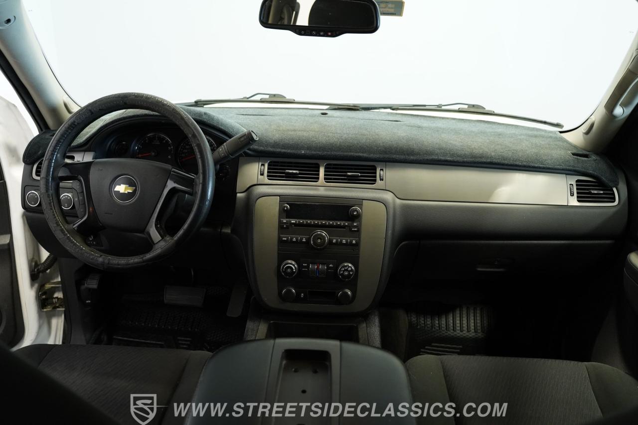 2012 Chevrolet Suburban 2500 4X4