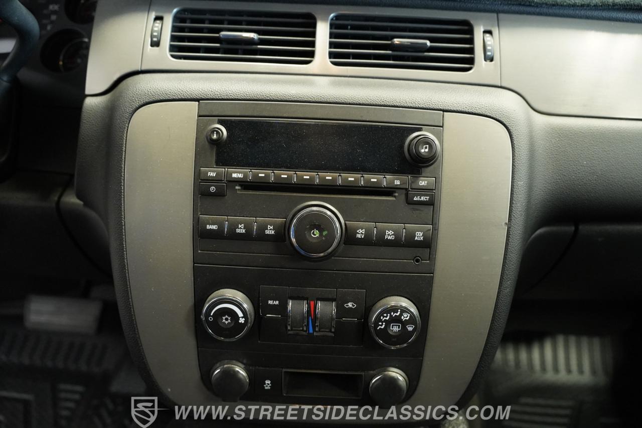 2012 Chevrolet Suburban 2500 4X4