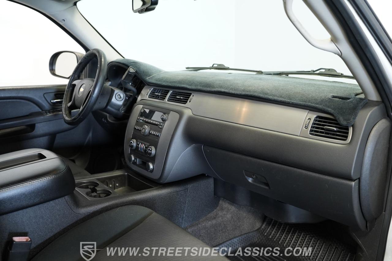 2012 Chevrolet Suburban 2500 4X4