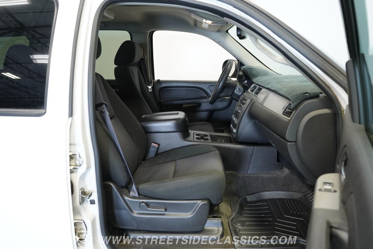 2012 Chevrolet Suburban 2500 4X4