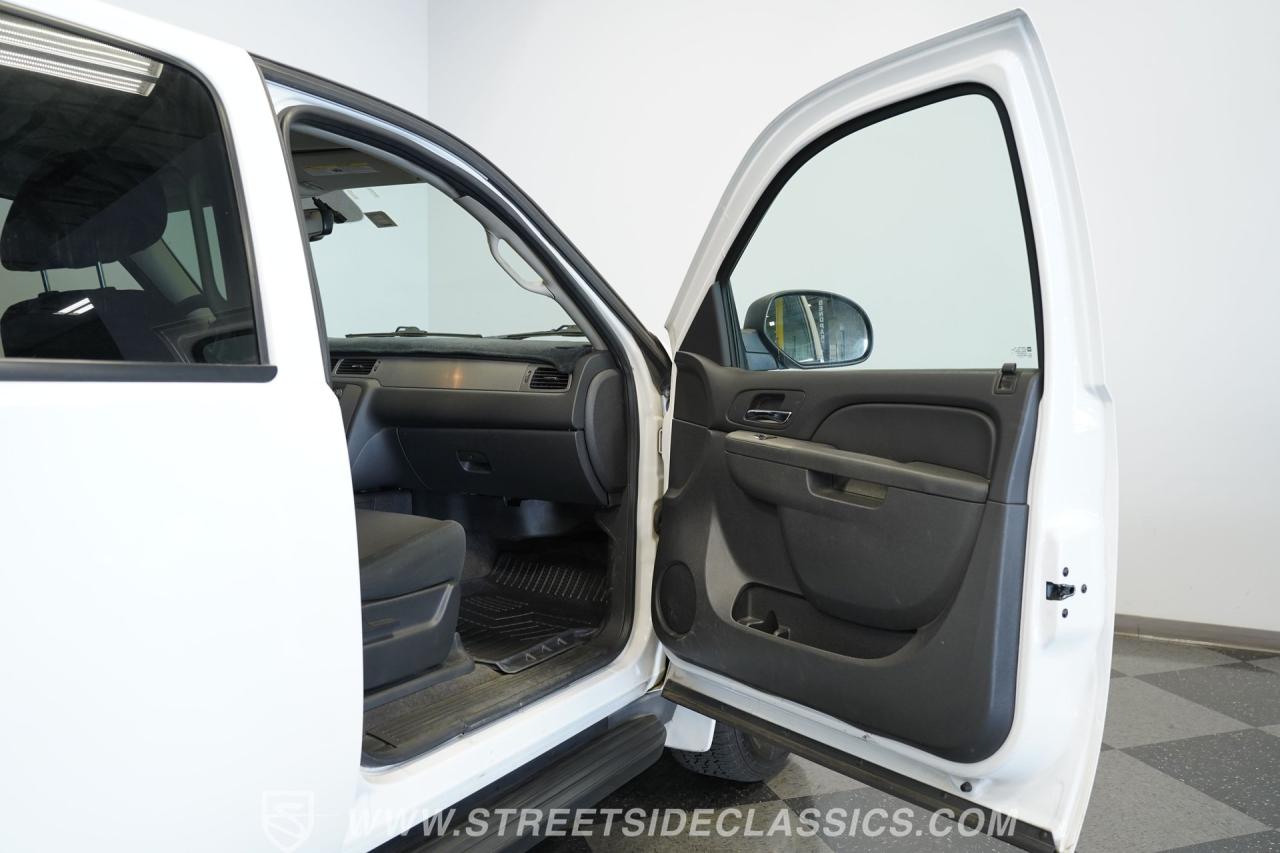 2012 Chevrolet Suburban 2500 4X4